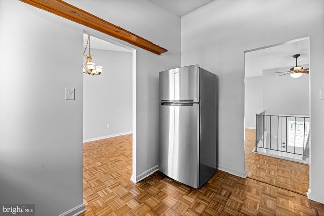 520 HOLLY HUNT RD, Middle River, MD 21220