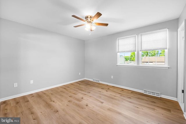 520 HOLLY HUNT RD, Middle River, MD 21220