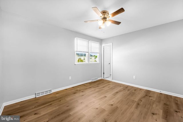 520 HOLLY HUNT RD, Middle River, MD 21220