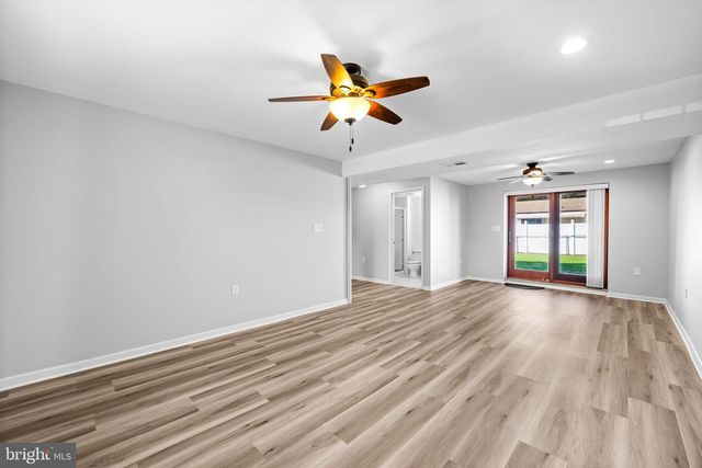 520 HOLLY HUNT RD, Middle River, MD 21220