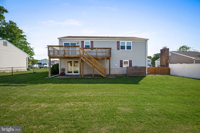 520 HOLLY HUNT RD, Middle River, MD 21220