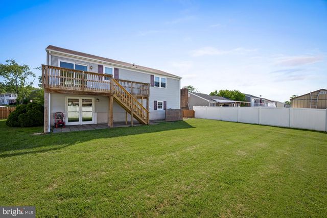 520 HOLLY HUNT RD, Middle River, MD 21220