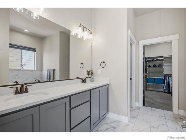 2812 Heron Lakes Parkway, Berthoud, CO 80513