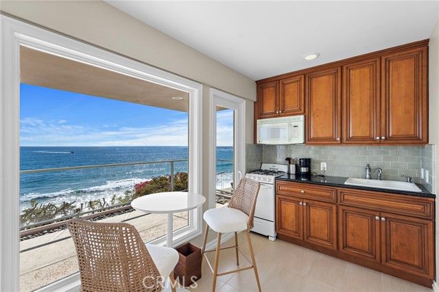 603 S Coast C, Laguna Beach, CA 92651