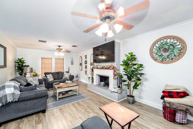 924 Eagle Dr, Houma, LA 70364