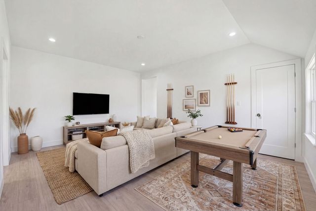 312 W 9th St, Houston, TX 77007