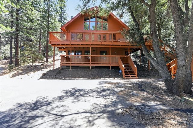 1523 Lassen Way, Pine Mountain Club, CA 93222
