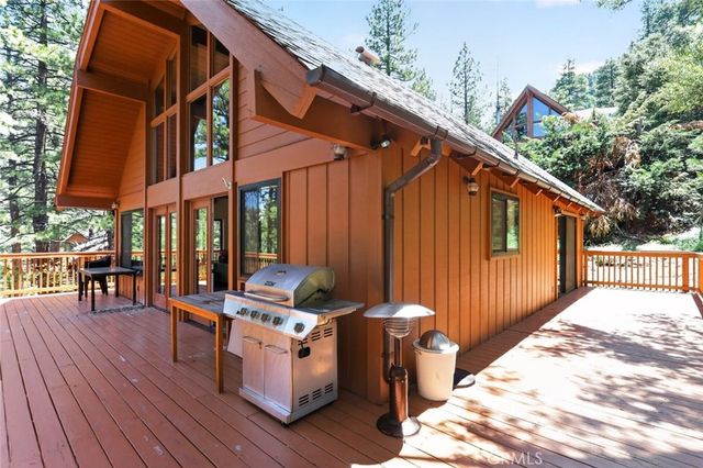 1523 Lassen Way, Pine Mountain Club, CA 93222