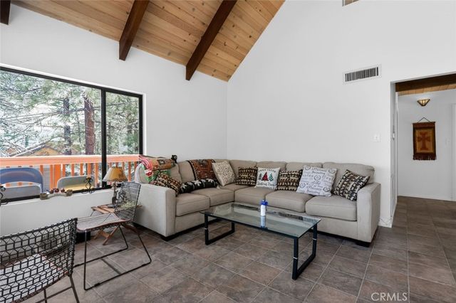 1523 Lassen Way, Pine Mountain Club, CA 93222