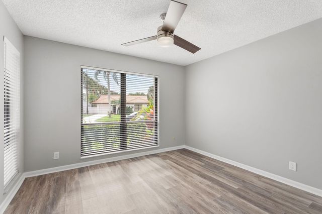 3753 SW Pheasant Run, Palm City, FL 34990