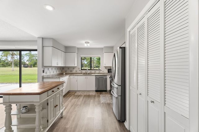 3753 SW Pheasant Run, Palm City, FL 34990