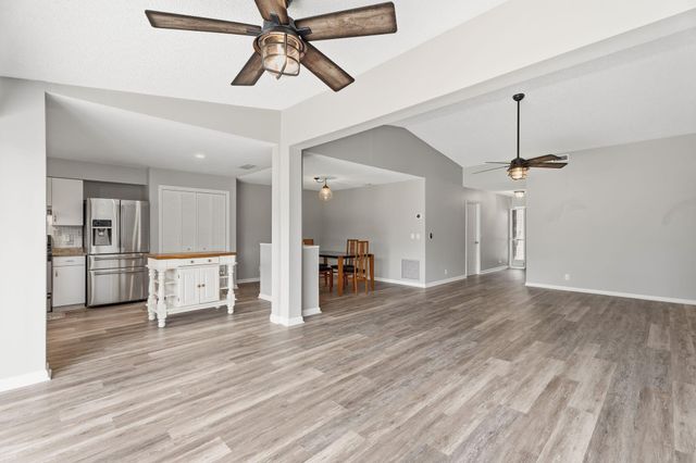 3753 SW Pheasant Run, Palm City, FL 34990