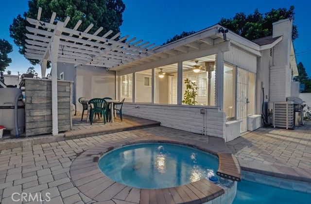 9542 Paramount, Downey, CA 90240