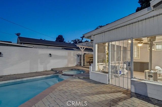 9542 Paramount, Downey, CA 90240