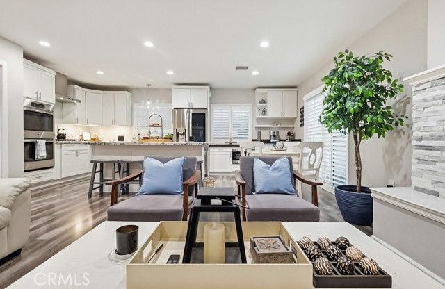 9542 Paramount, Downey, CA 90240