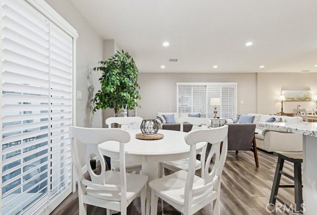 9542 Paramount, Downey, CA 90240