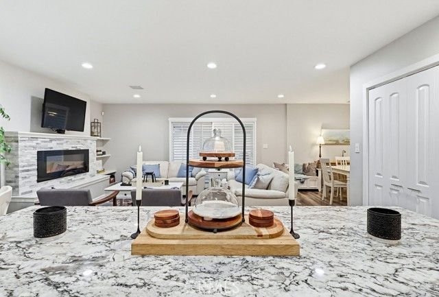 9542 Paramount, Downey, CA 90240