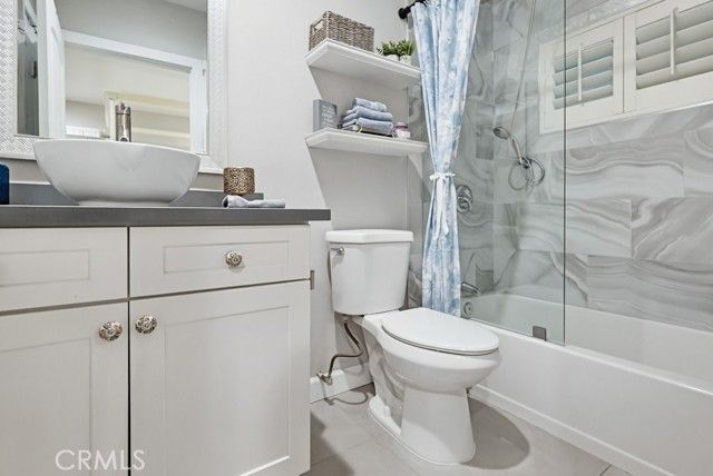 9542 Paramount, Downey, CA 90240