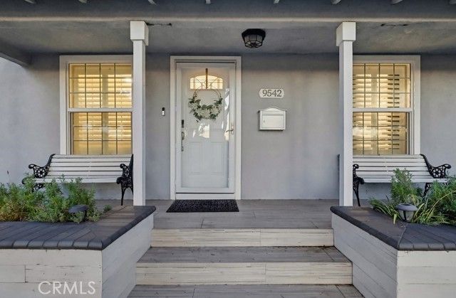 9542 Paramount, Downey, CA 90240