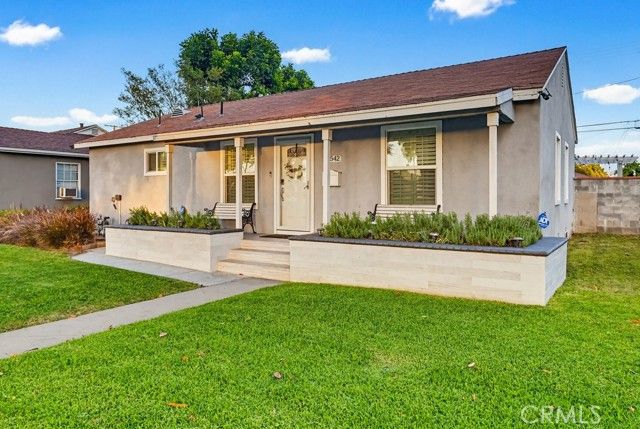 9542 Paramount, Downey, CA 90240