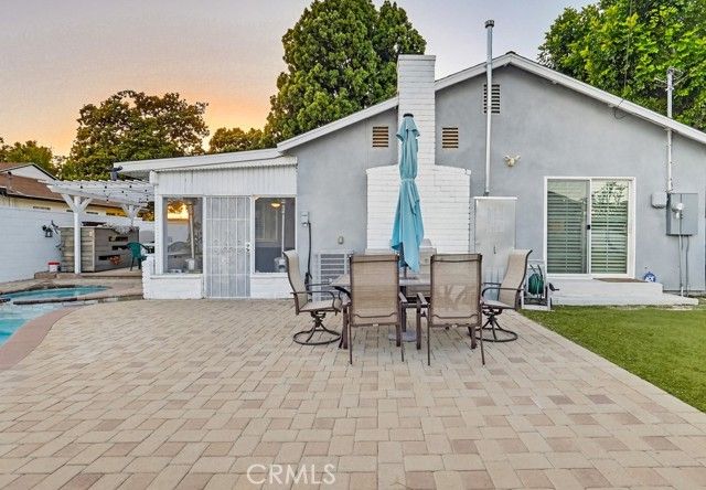 9542 Paramount, Downey, CA 90240