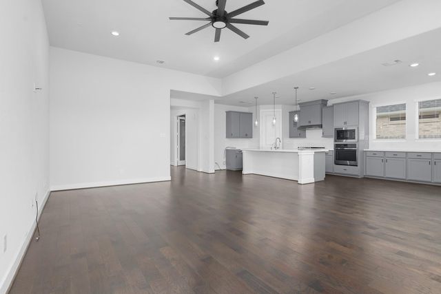 629 Beachman Shore Lane, La Porte, TX 77571