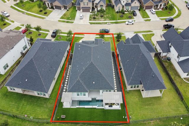 629 Beachman Shore Lane, La Porte, TX 77571