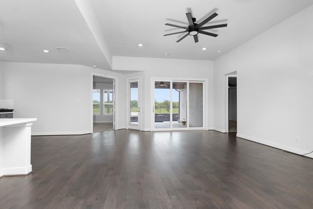 629 Beachman Shore Lane, La Porte, TX 77571