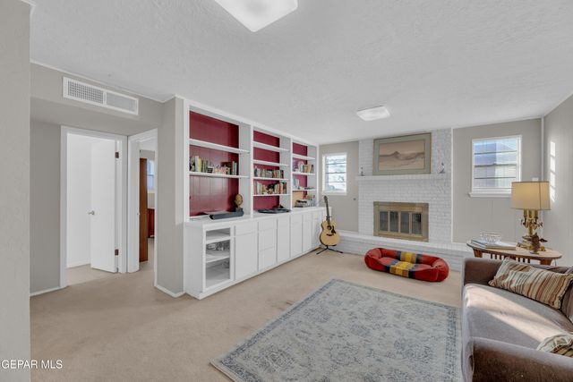 6704 PASEO REDONDO Avenue, El Paso, TX 79912