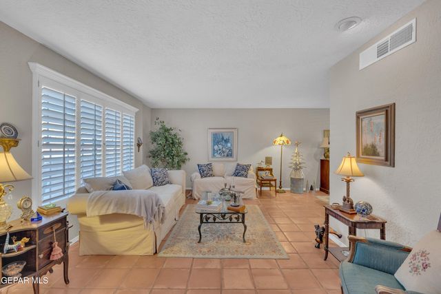 6704 PASEO REDONDO Avenue, El Paso, TX 79912