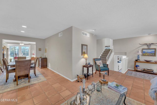 6704 PASEO REDONDO Avenue, El Paso, TX 79912