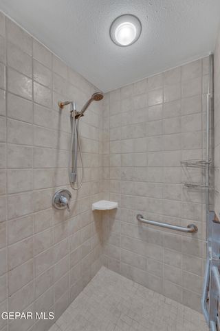 6704 PASEO REDONDO Avenue, El Paso, TX 79912