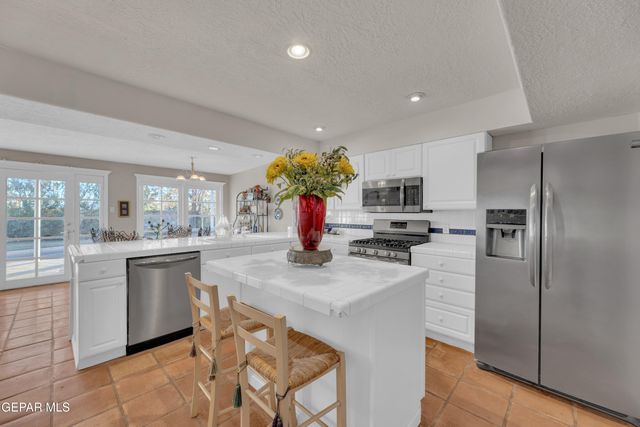 6704 PASEO REDONDO Avenue, El Paso, TX 79912