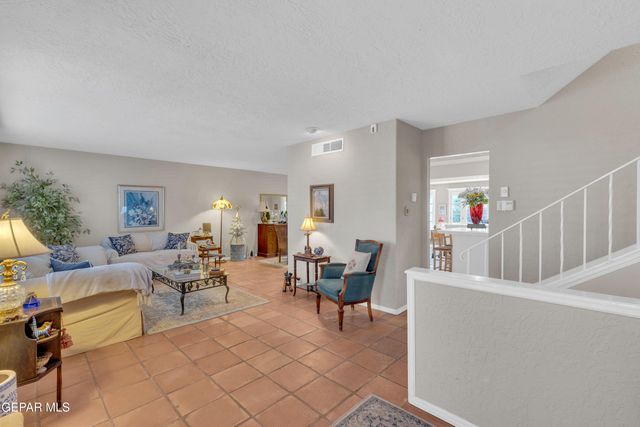 6704 PASEO REDONDO Avenue, El Paso, TX 79912