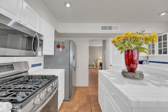 6704 PASEO REDONDO Avenue, El Paso, TX 79912