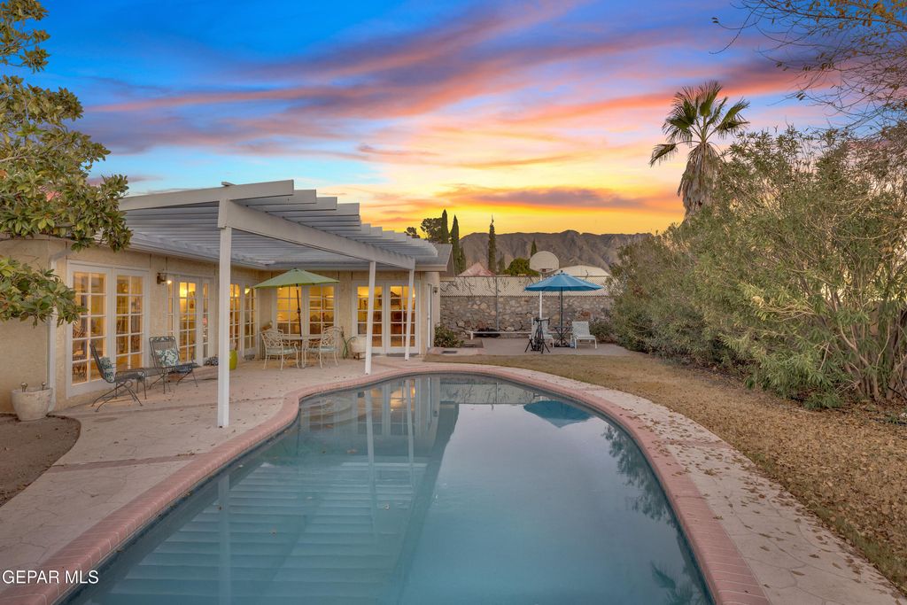 6704 PASEO REDONDO Avenue, El Paso, TX 79912