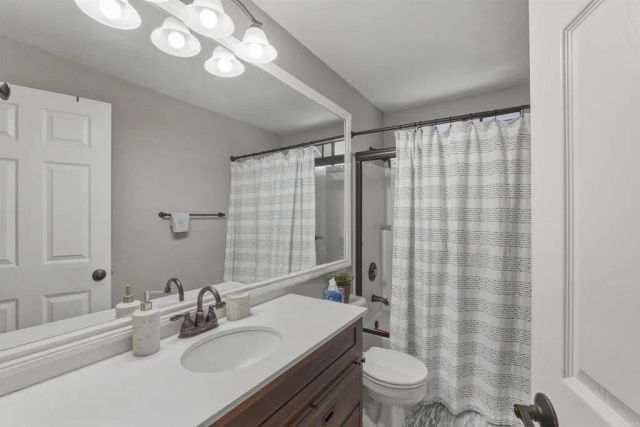 16458 Avenida Venusto E, San Diego, CA 92128