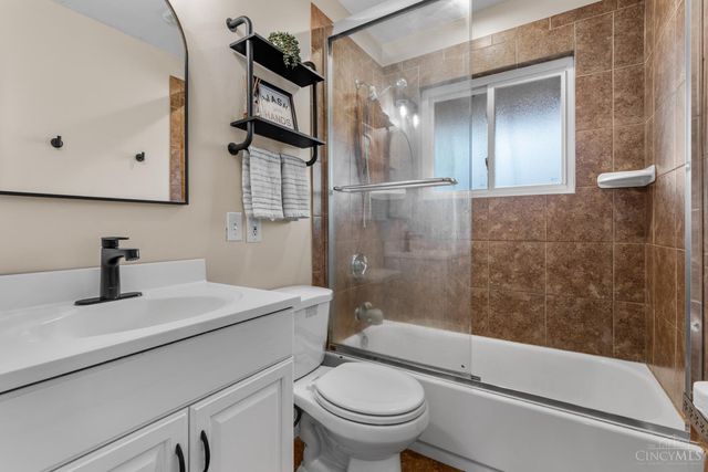 8608 Dundalk Court, Sycamore Twp, OH 45236
