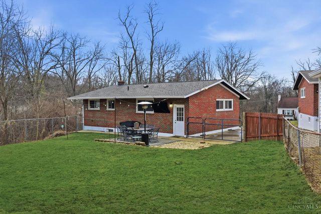 8608 Dundalk Court, Sycamore Twp, OH 45236