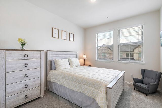 413 Parkside Drive, Argyle, TX 76226
