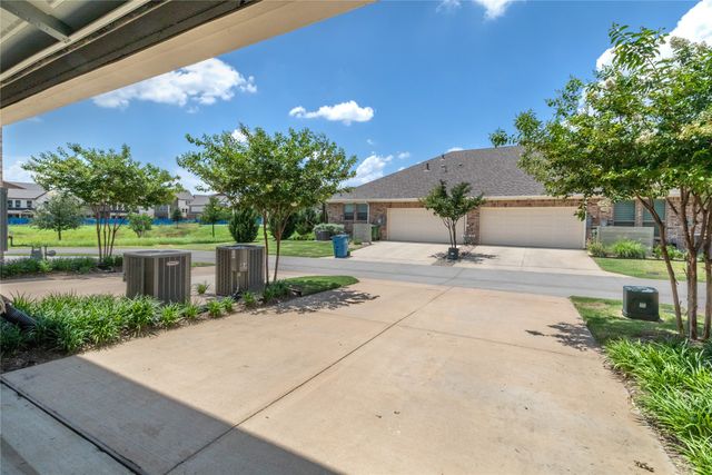413 Parkside Drive, Argyle, TX 76226
