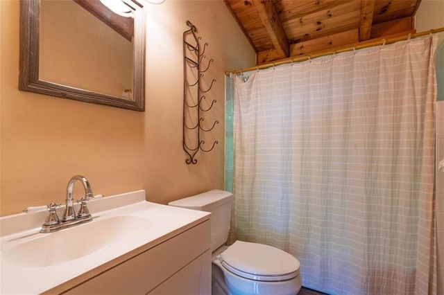 1049 Rockwater Road, Ellijay, GA 30536