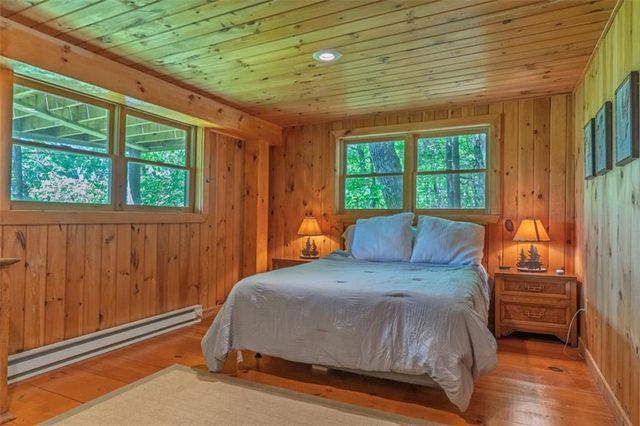 1049 Rockwater Road, Ellijay, GA 30536