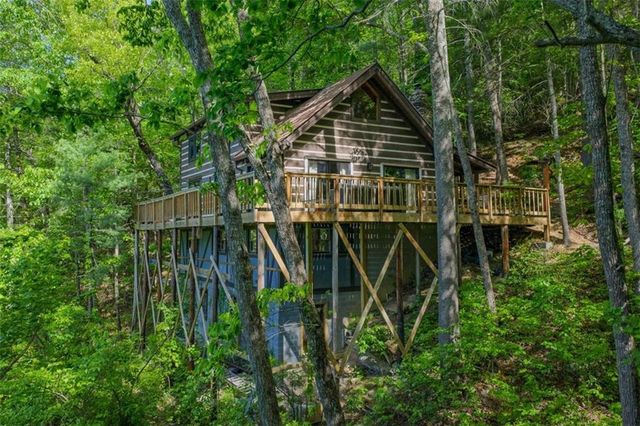 1049 Rockwater Road, Ellijay, GA 30536