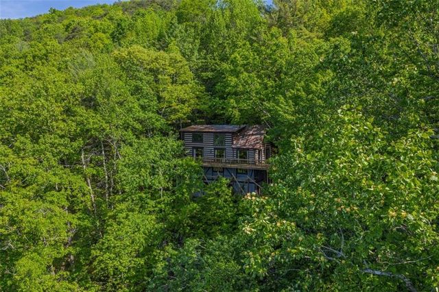 1049 Rockwater Road, Ellijay, GA 30536
