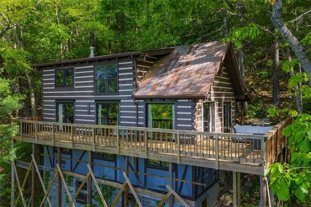 1049 Rockwater Road, Ellijay, GA 30536