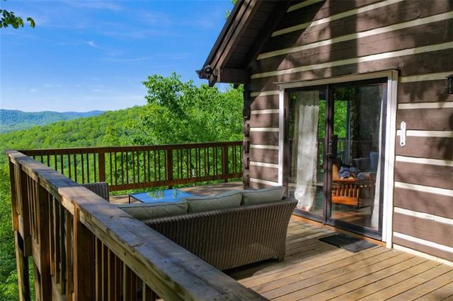 1049 Rockwater Road, Ellijay, GA 30536