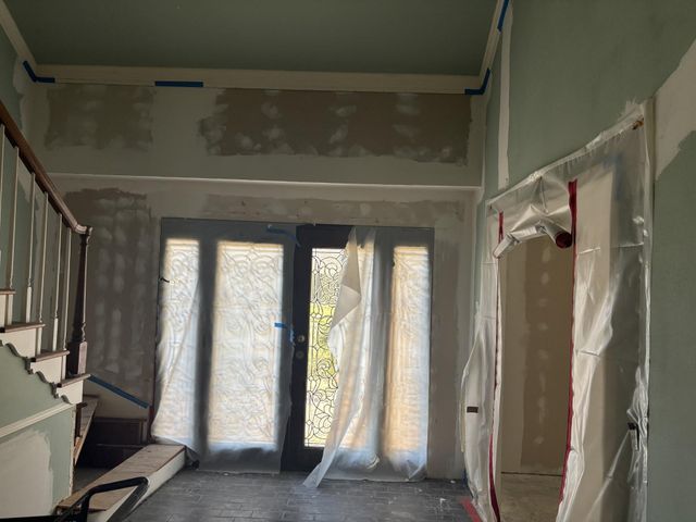 203 Briar Hill Drive N, Houston, TX 77042