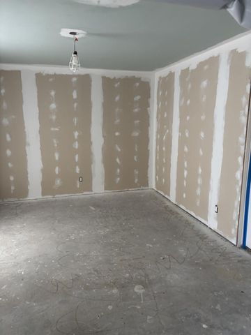 203 Briar Hill Drive N, Houston, TX 77042