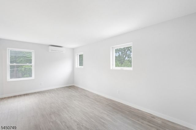 33 Allamuchy Trl, Byram Twp., NJ 07821